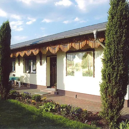 Reihenhaus In An Der Spree 뤼벤